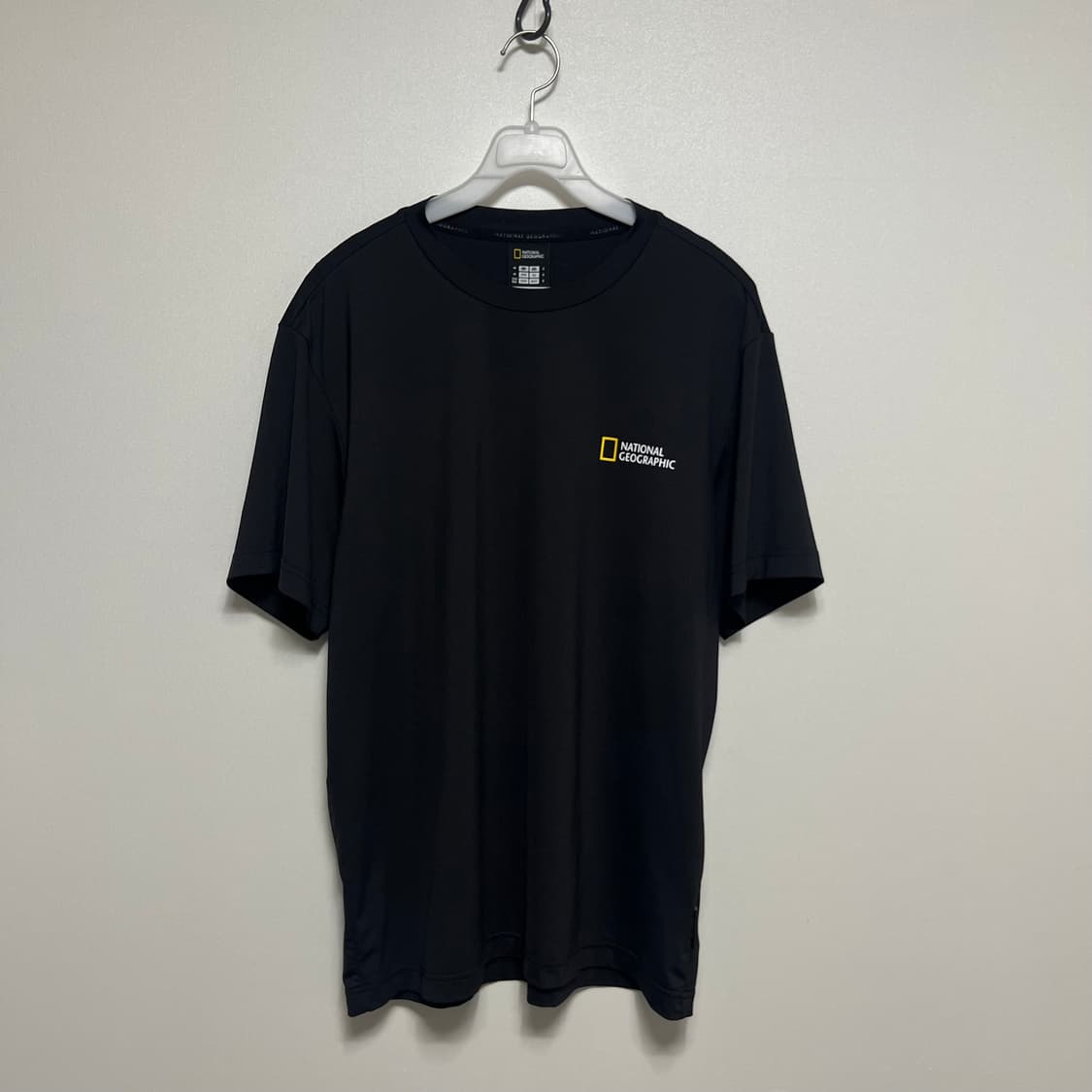 내셔널지오그래픽 기능성 반팔티 블랙 m 상품이미지1