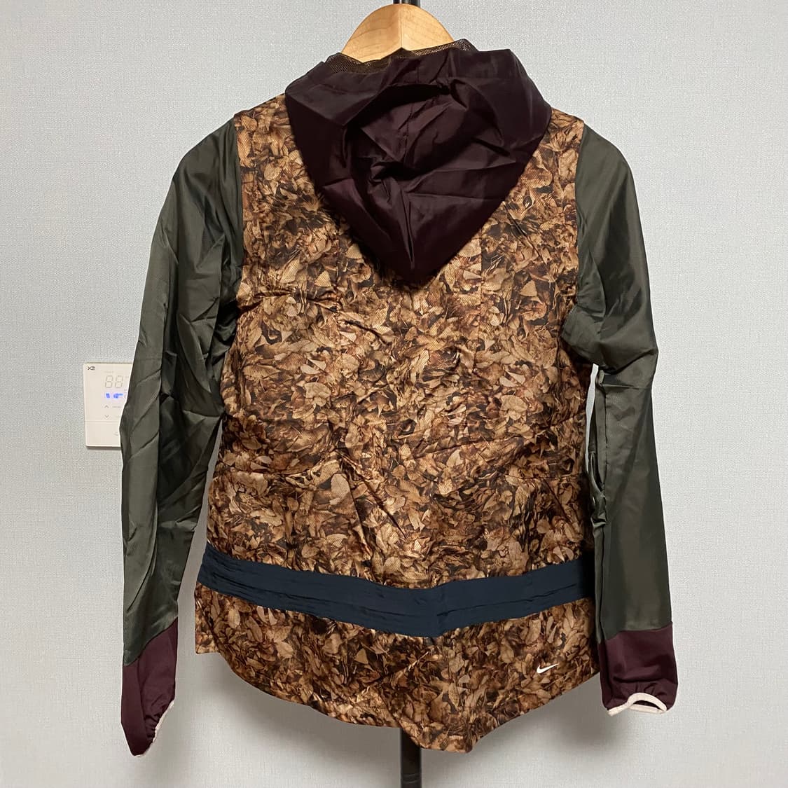 [L] 12FW 나이키 언더커버 갸쿠소우 러닝 자켓 리프 카모 상품이미지4