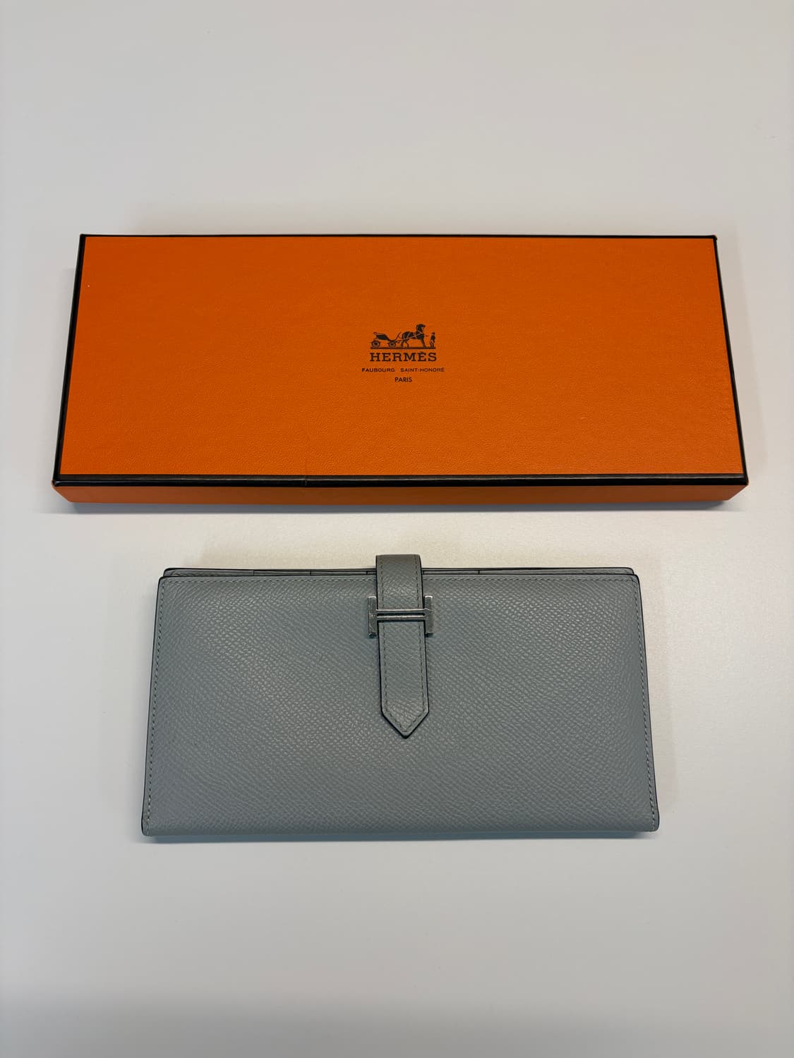 에르메스 베안 장지갑 그레이 은장 C각인 상품이미지1