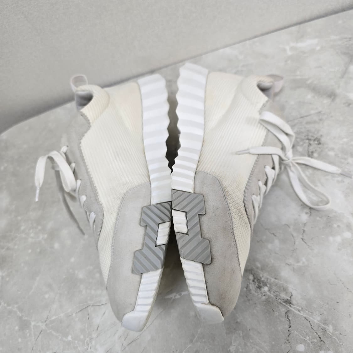 에르메스 바운싱 스니커즈 신발 43사이즈 판매 상품이미지3