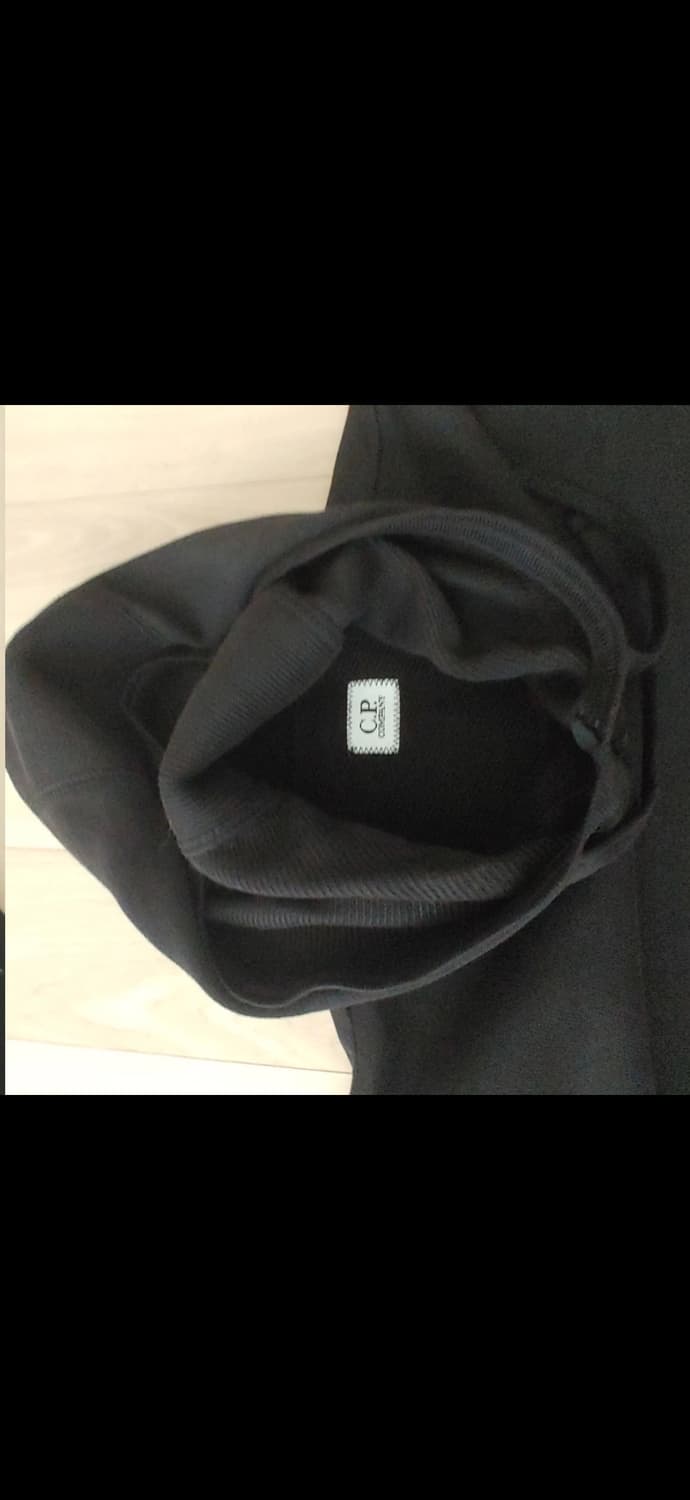 CP 컴퍼니 블랙 후드티 95 상품이미지3