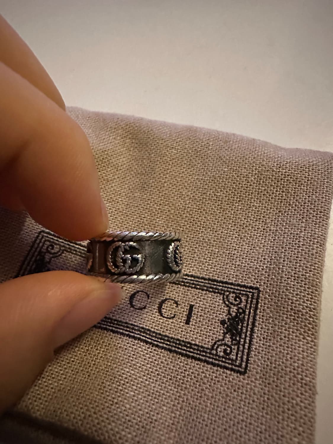 구찌 더블G 에이지드 피니쉬 링 11호 상품이미지5