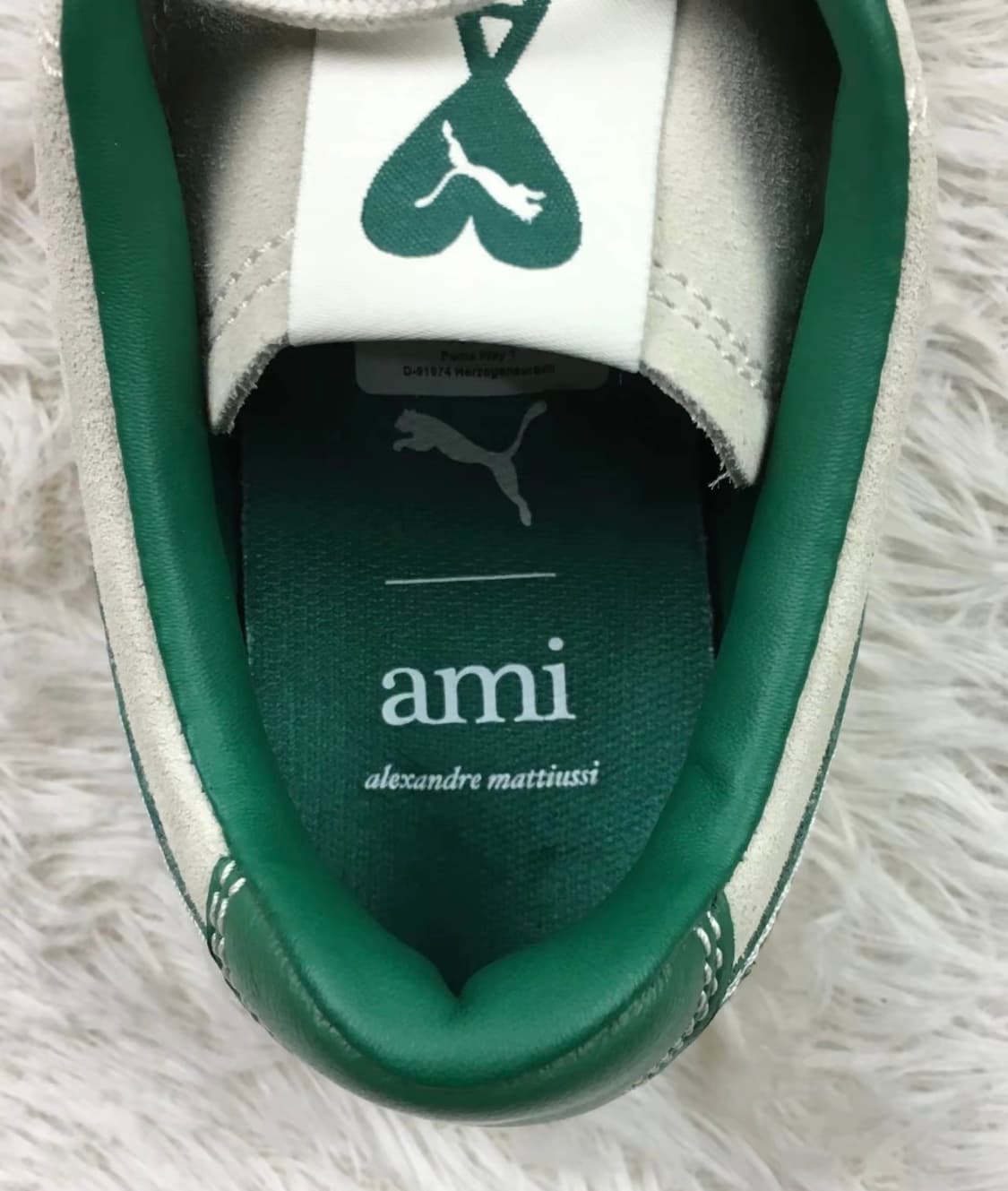 푸마 x 아미 스웨이드 크레페 프리스틴 상품이미지5