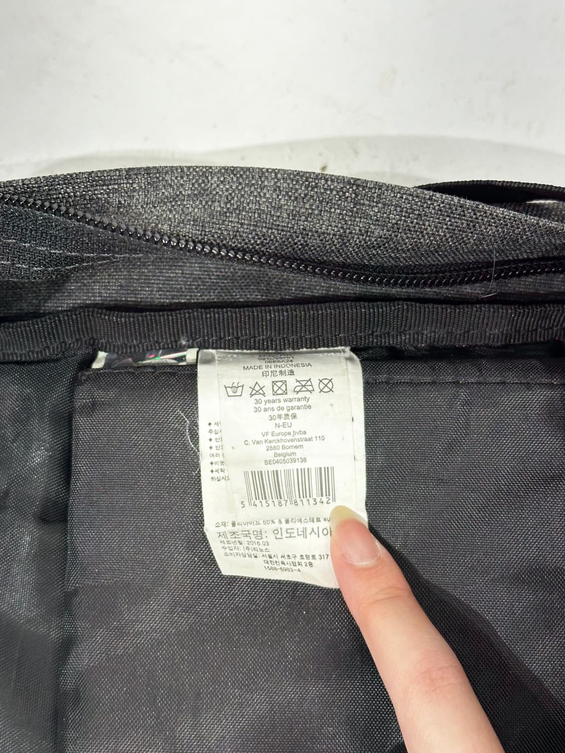 이스트팩 그레이 백팩 가방 상품이미지6