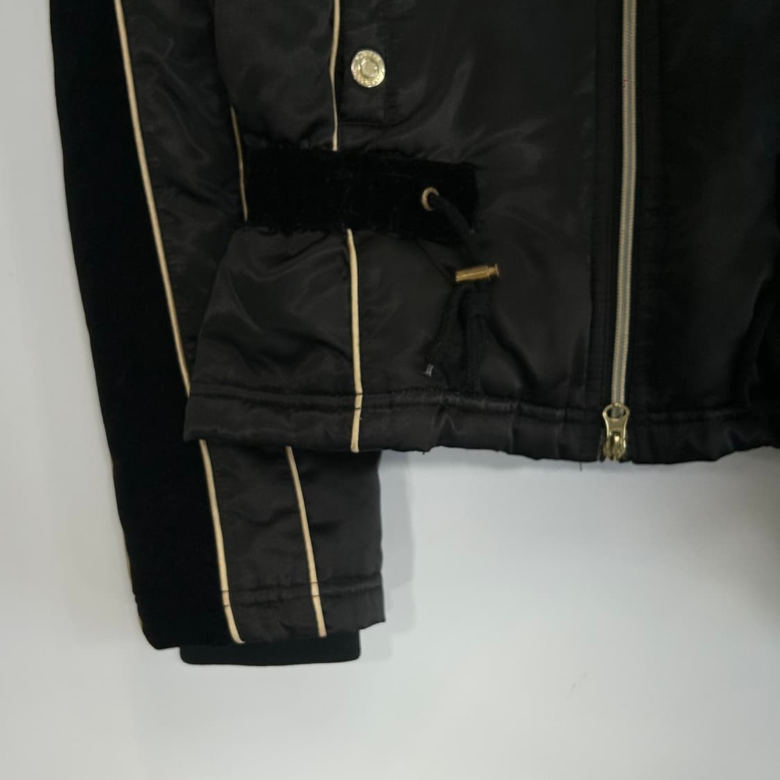 FUBU 골드로고 벨벳포인트 퍼 후드 패딩 상품이미지4