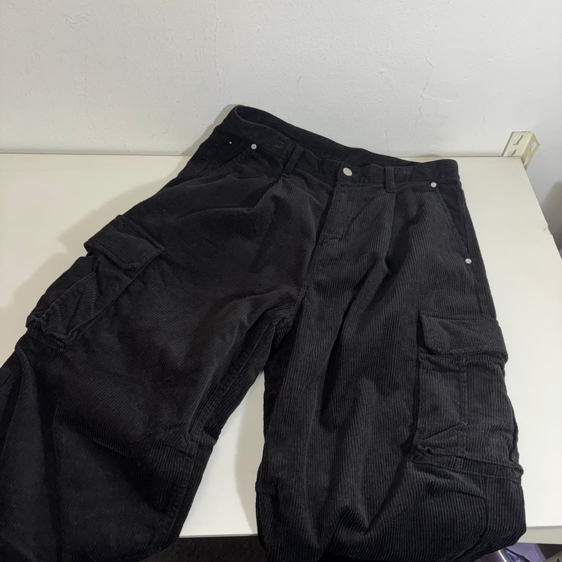 L-XL 수아레 블랙 와이드핏 카고 코듀로이팬츠 상품이미지1