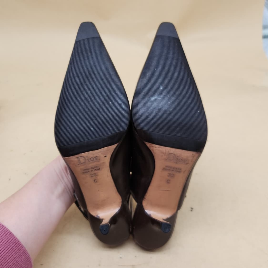 디올 가죽 여성 슬링백 38 245 굽8 상품이미지3