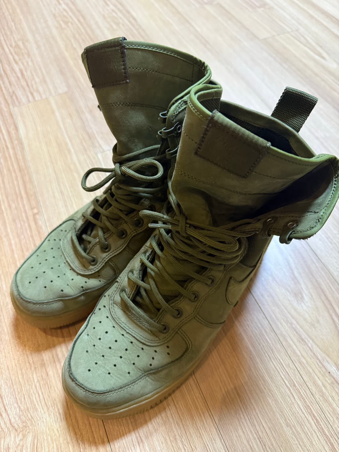 나이키 스페셜필드 에어포스1 하이 270 상품이미지1