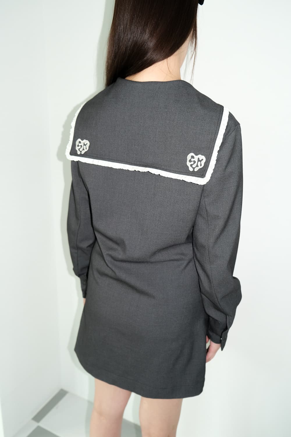 샤키리 FLOAT 리본 세일러 드레스 그레이(새상품) 상품이미지2