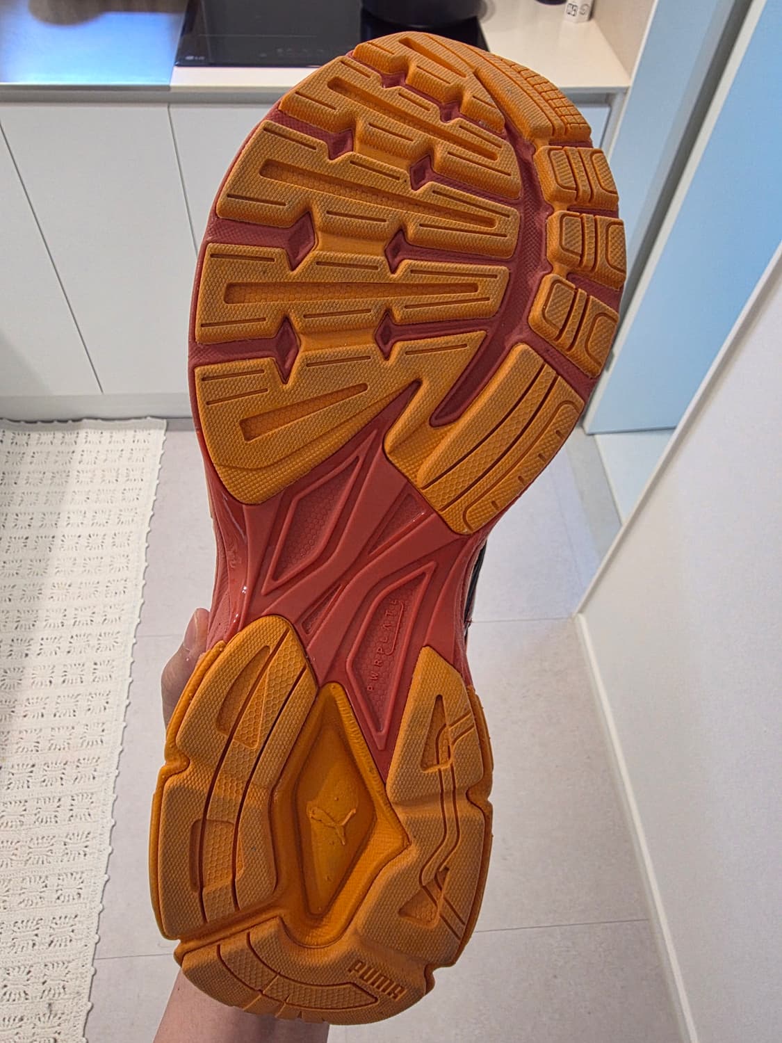 플레저스 x 푸마 벨로파시스 레이얼스 레드 오렌지 
275 상품이미지8