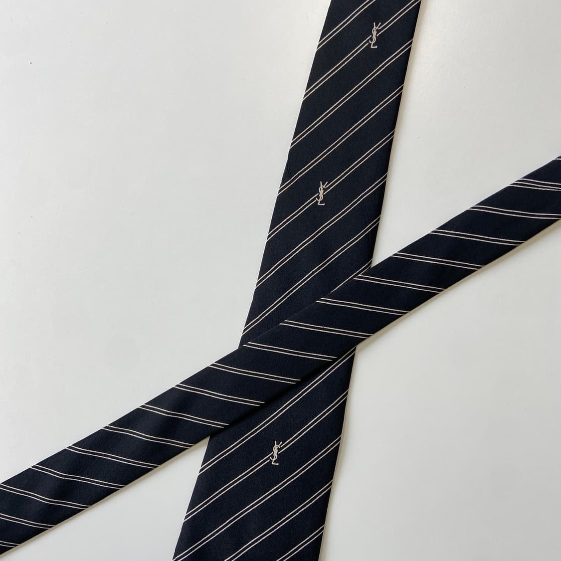 입생로랑(YSL)  모노그램 명품 정품 넥타이 상품이미지4