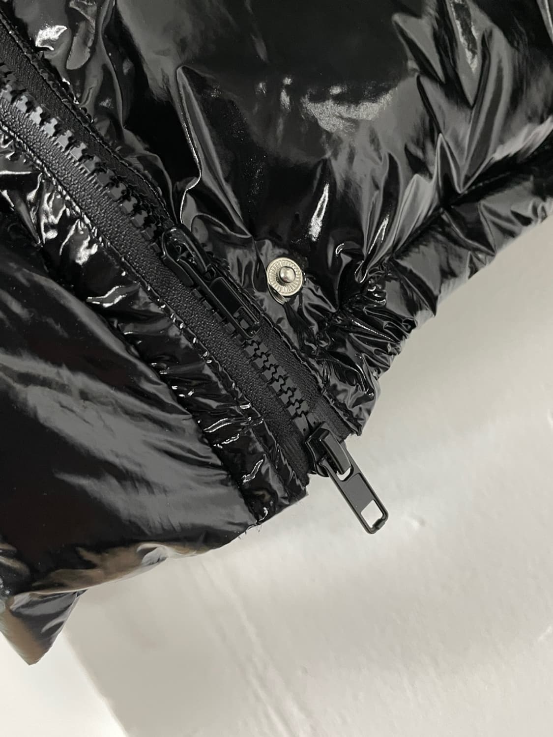 빈티지 유광 크롭 패딩 상품이미지4