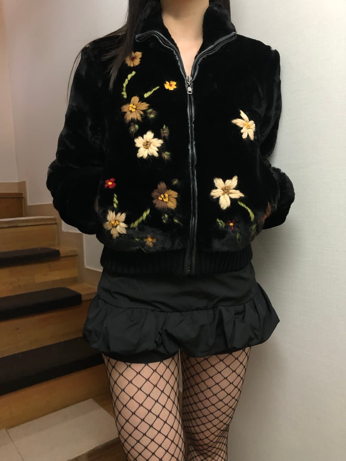 빈티지 ozoc 플라워 자수 에코 퍼 집업 상품이미지1