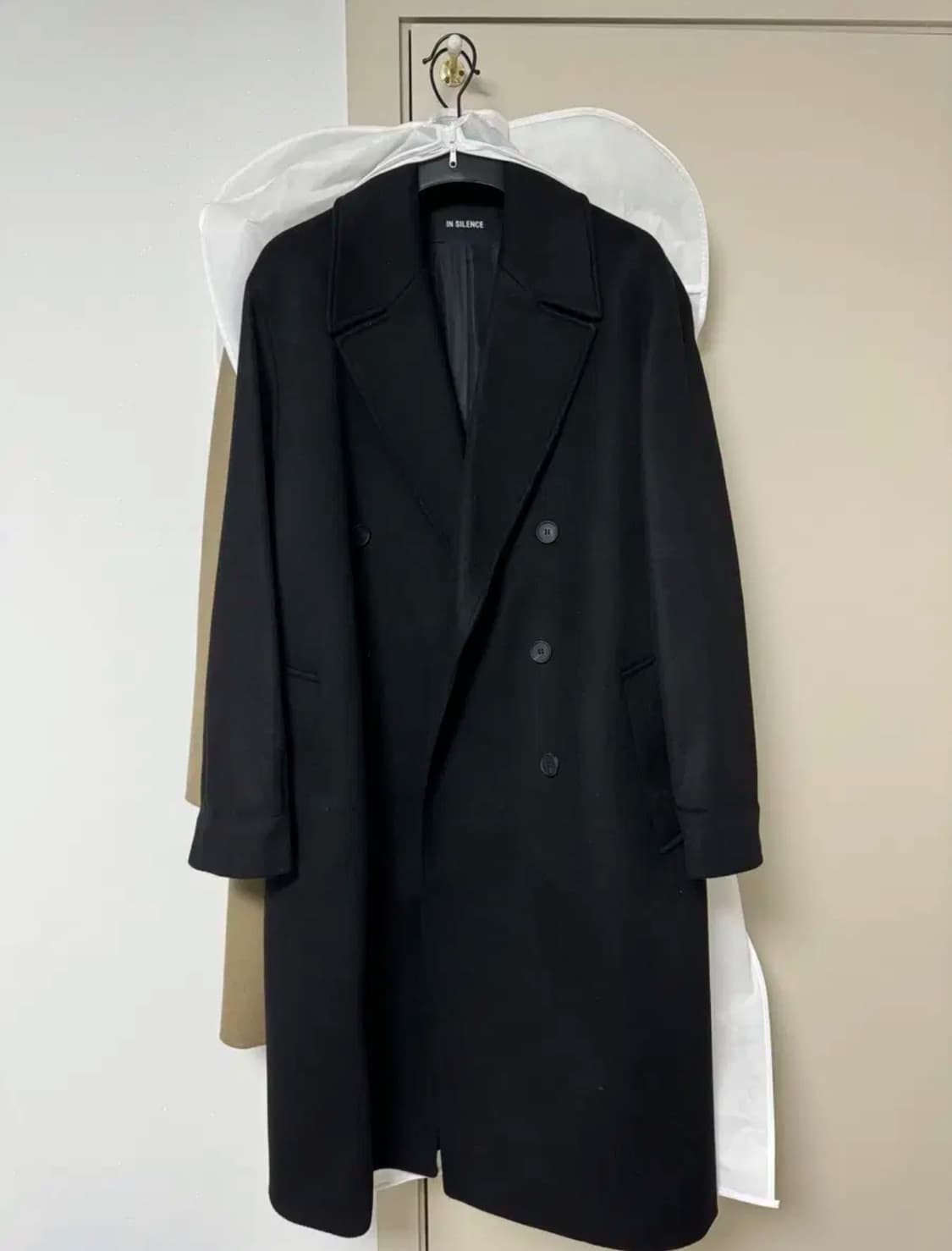 새상품 상태) 인사일런스 캐시미어 더블코트 블랙M 상품이미지1