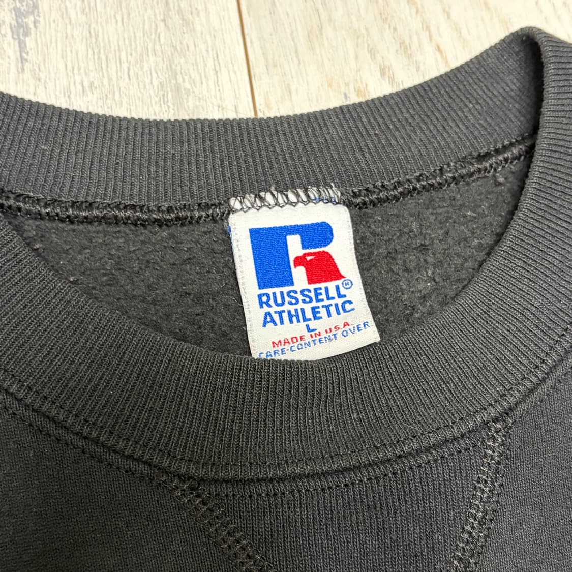 90s 러셀에슬레틱 스웻셔츠 블랙 상품이미지2