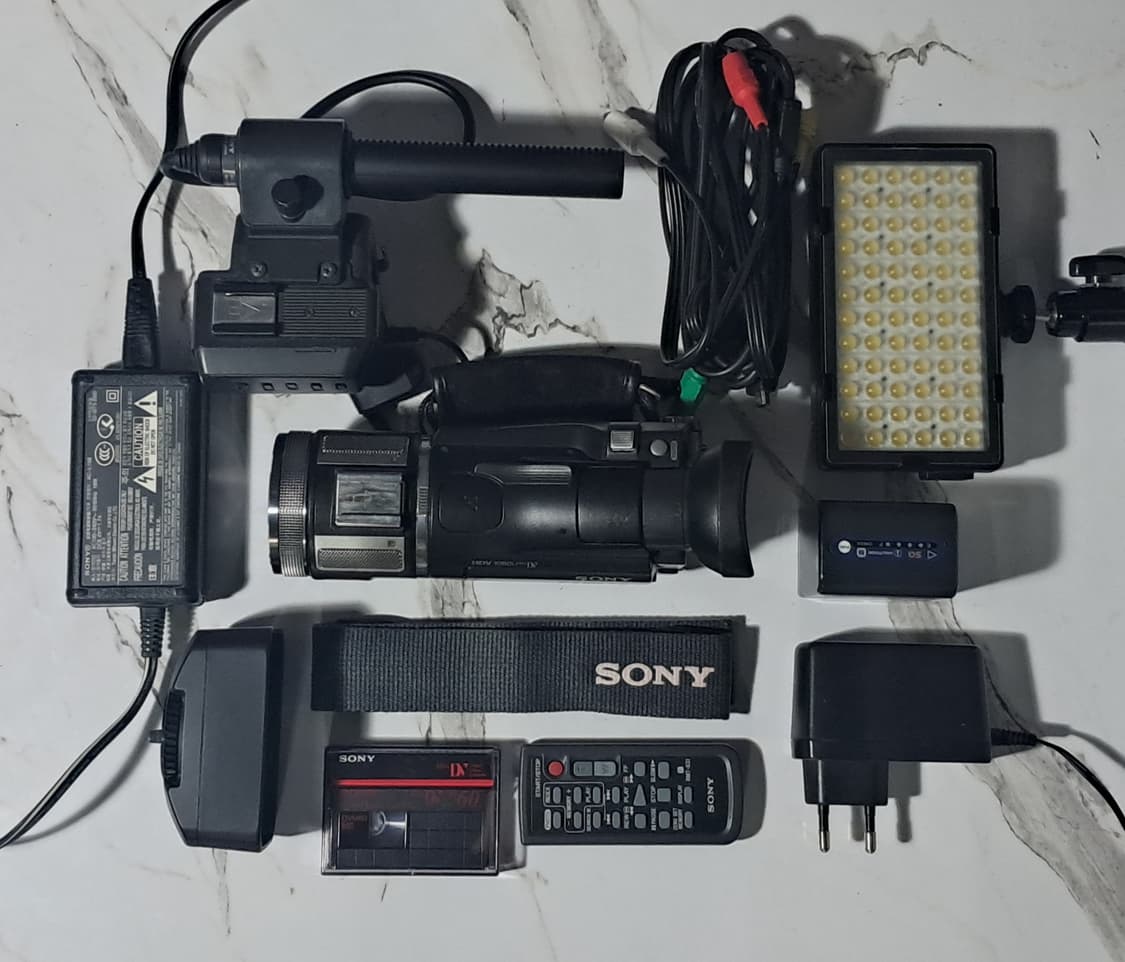 소니 HDV 핸디캠 HVR-A1N 미니DV 방송용 카메라 상품이미지10