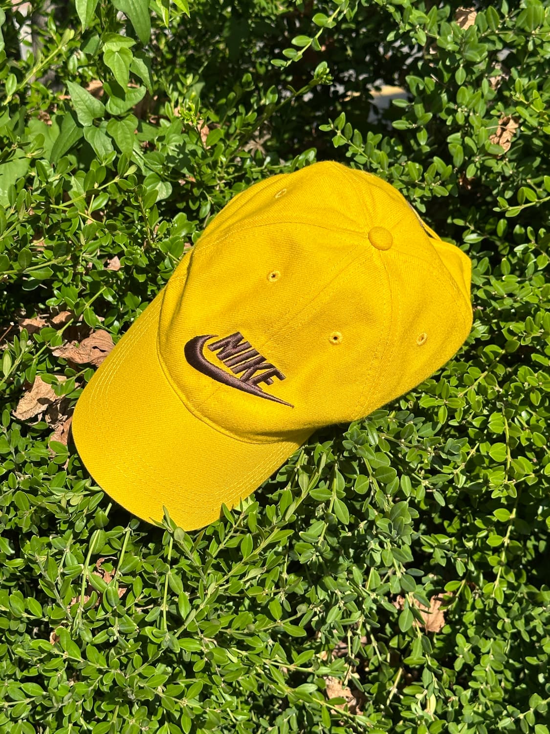 [F] NIKE 나이키 브라운 로고 옐로우 볼캡 모자 상품이미지2
