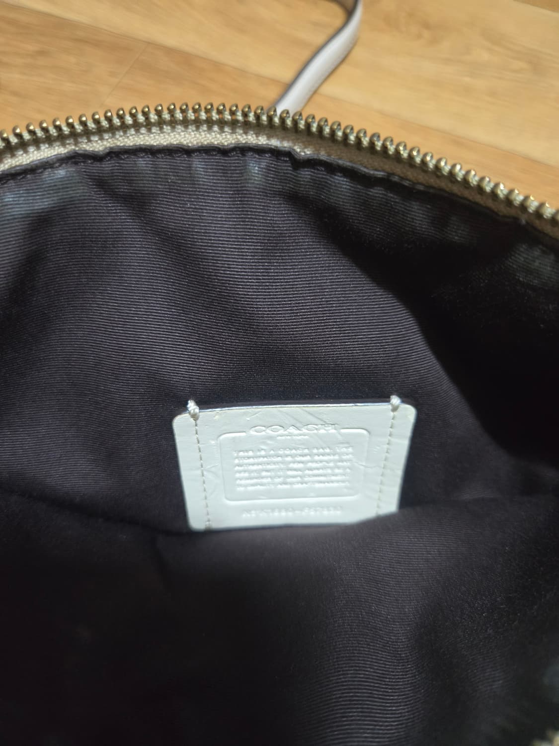 코치 토트백 시그니처 베이지 크로스백.토트백 상품이미지8