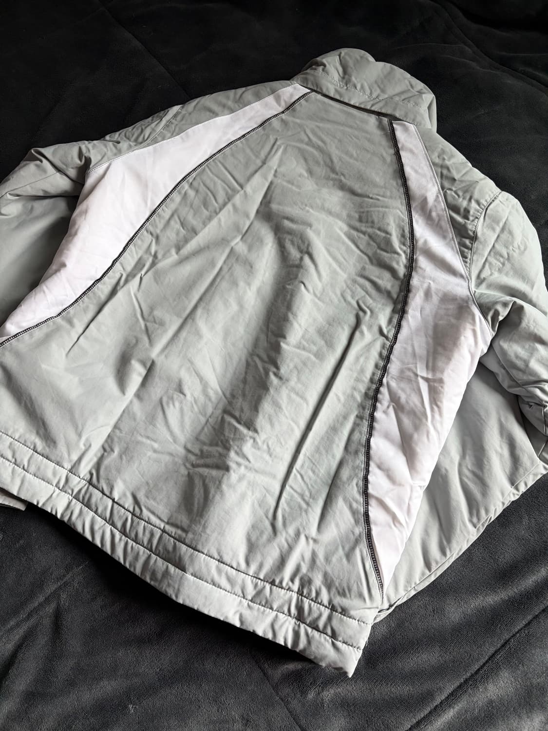 나이키 화이트 그레이 패딩 상품이미지2