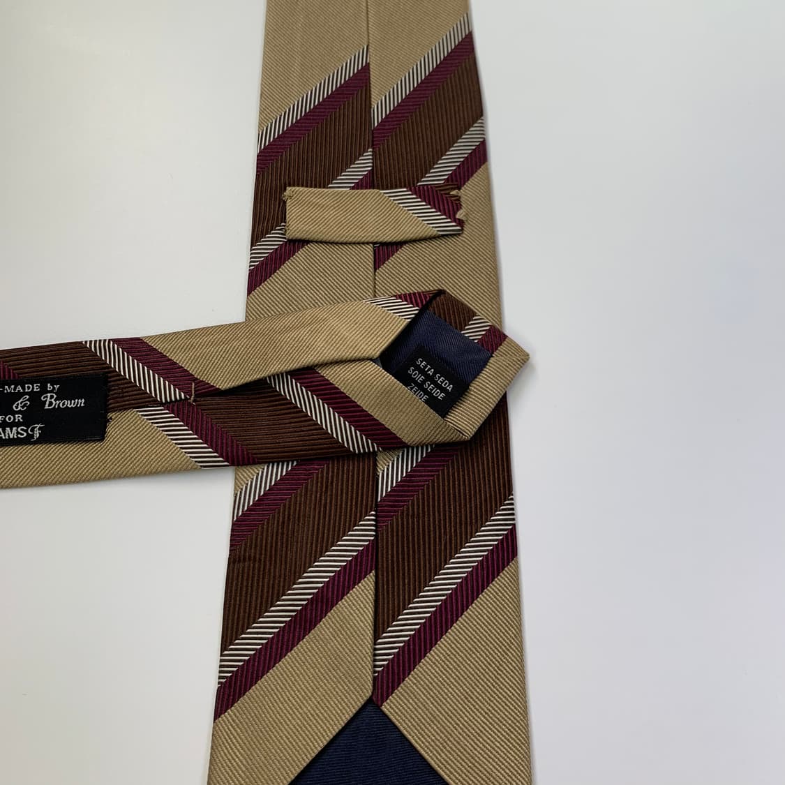 홀리데이 앤 브라운 레지멘탈 클래식넥타이 최상급 빔즈에프 8cm 상품이미지8