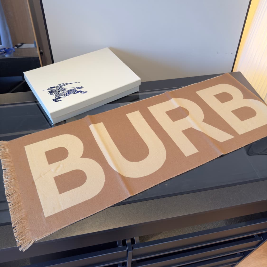 버버리숙녀 리버서블 스카프100% 램스울 상품이미지2