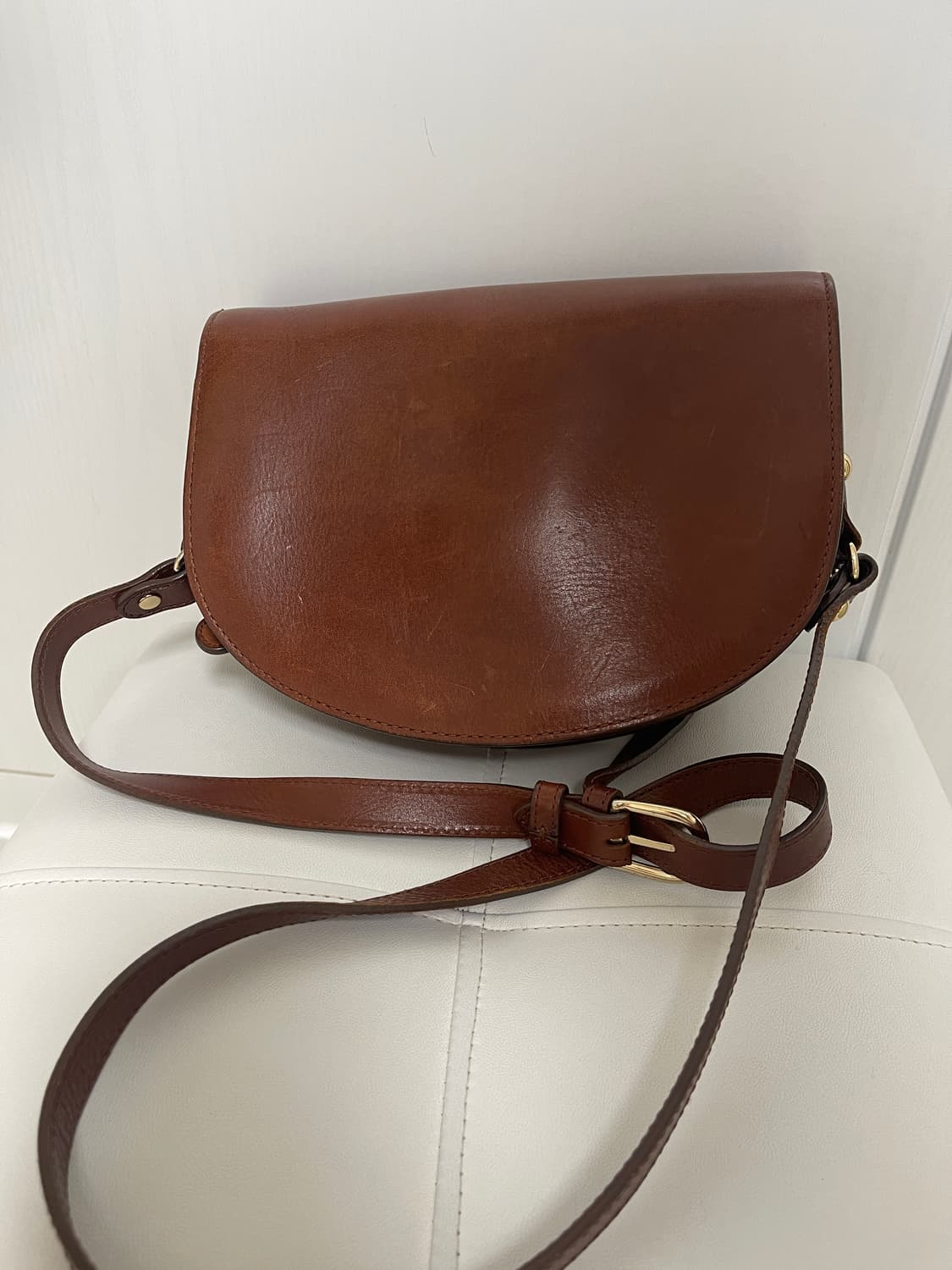 아페쎄 다나 미니 크로스백 브라운 상품이미지2