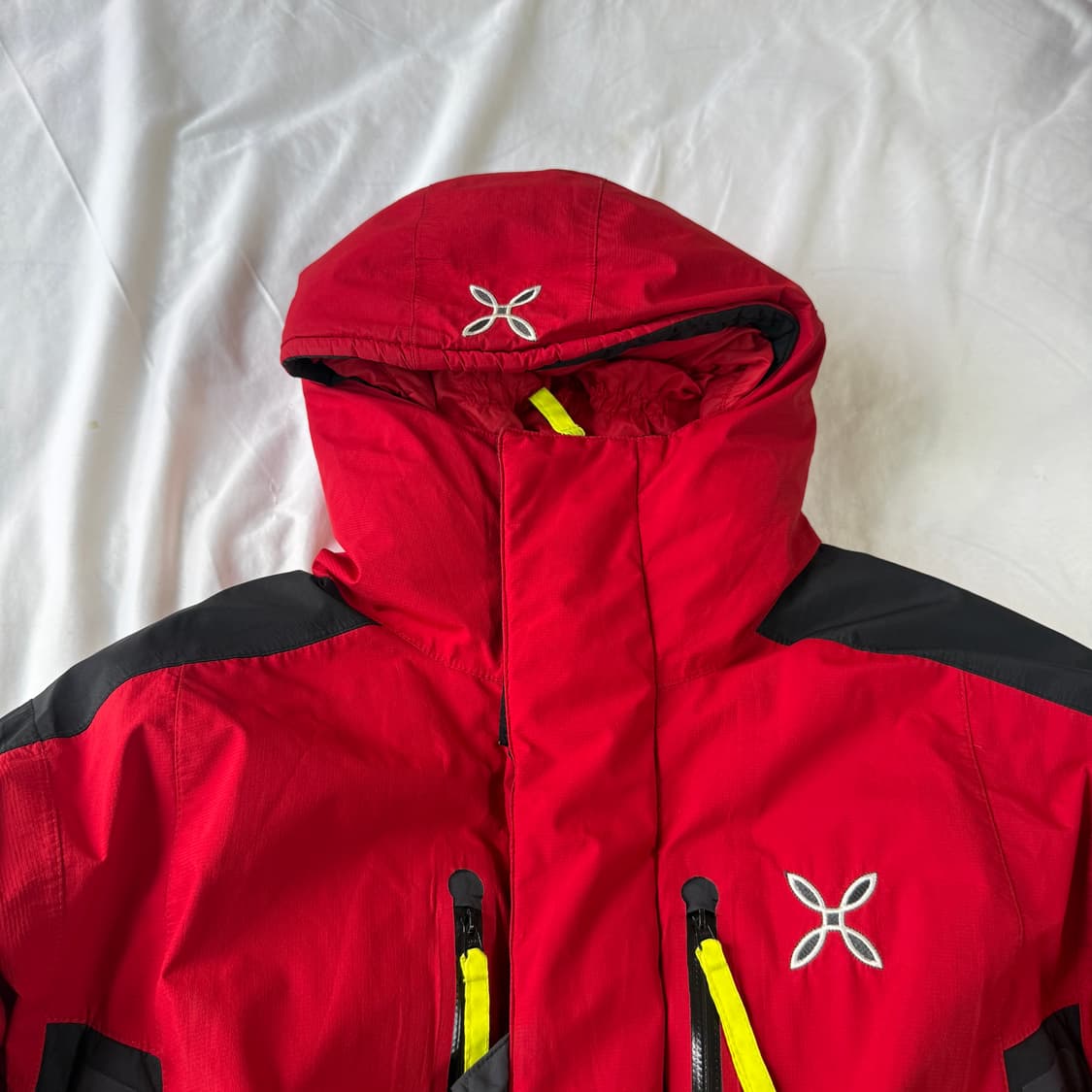 몬츄라 히말라야 고어텍스 패딩 대장급 L-XL 상품이미지2