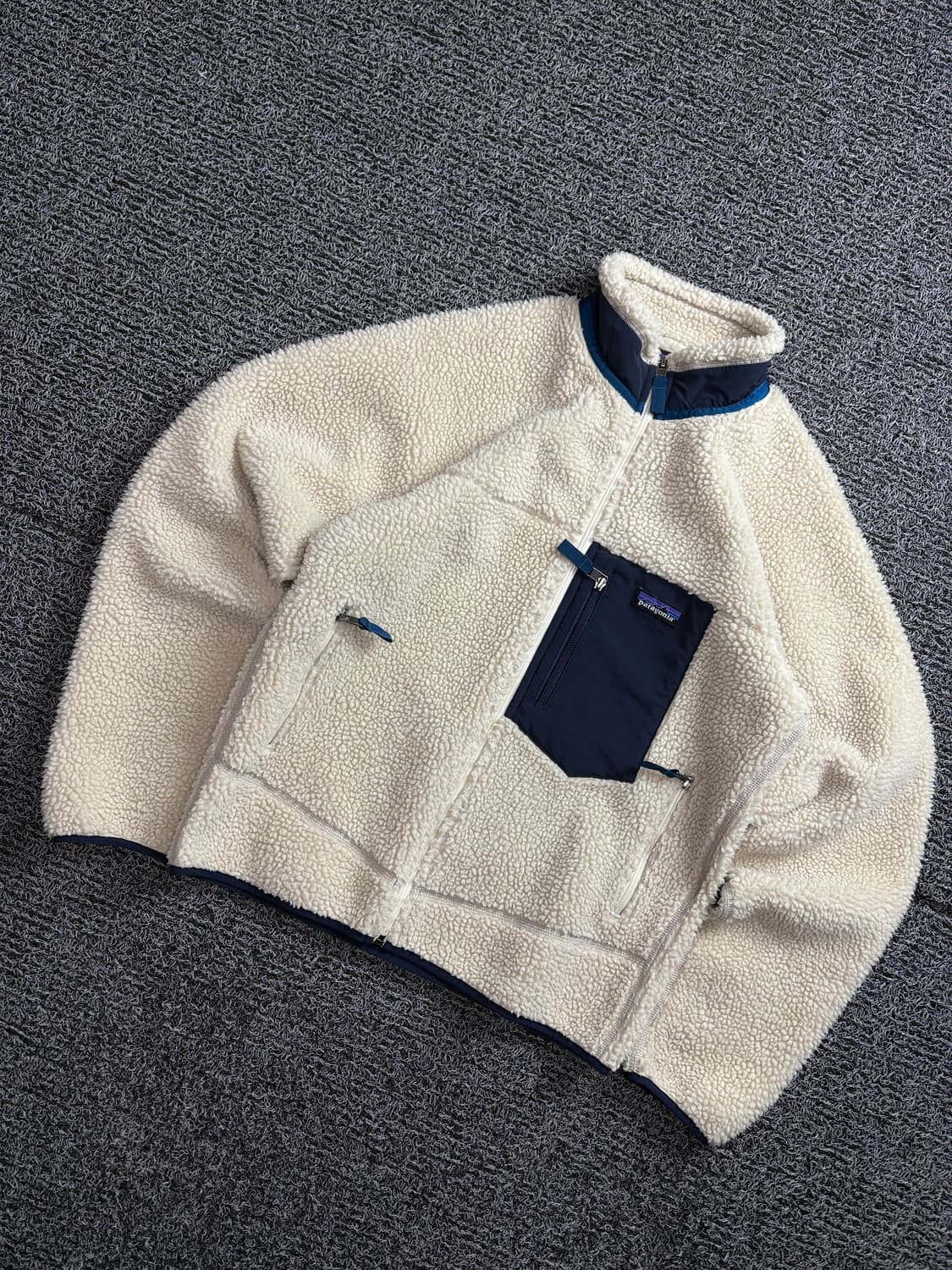 파타고니아 클래식 레트로 X 쉐르파 자켓 2211 상품이미지1