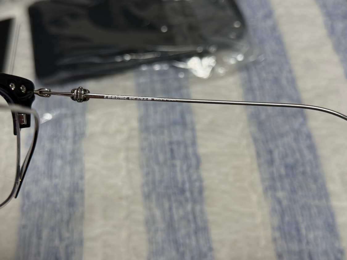 크롬하츠 슬런트레딕션 블랙실버 52사이즈 판매합니다 상품이미지3