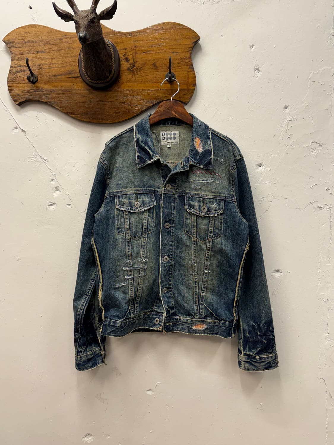 M) TAKEO KIKUCHI Distressed Denim Trucke 상품이미지2