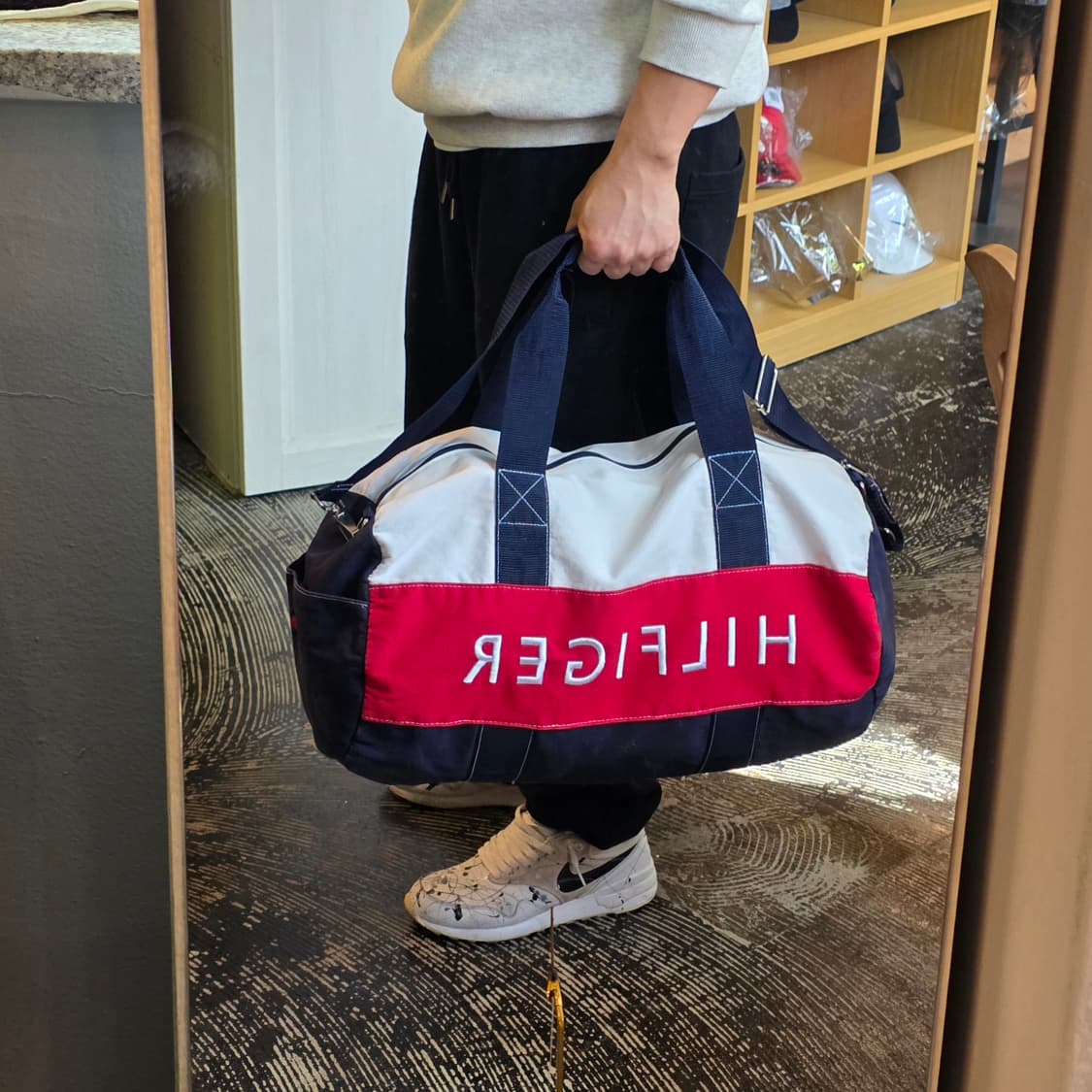 타미힐피거 가방 상품이미지2