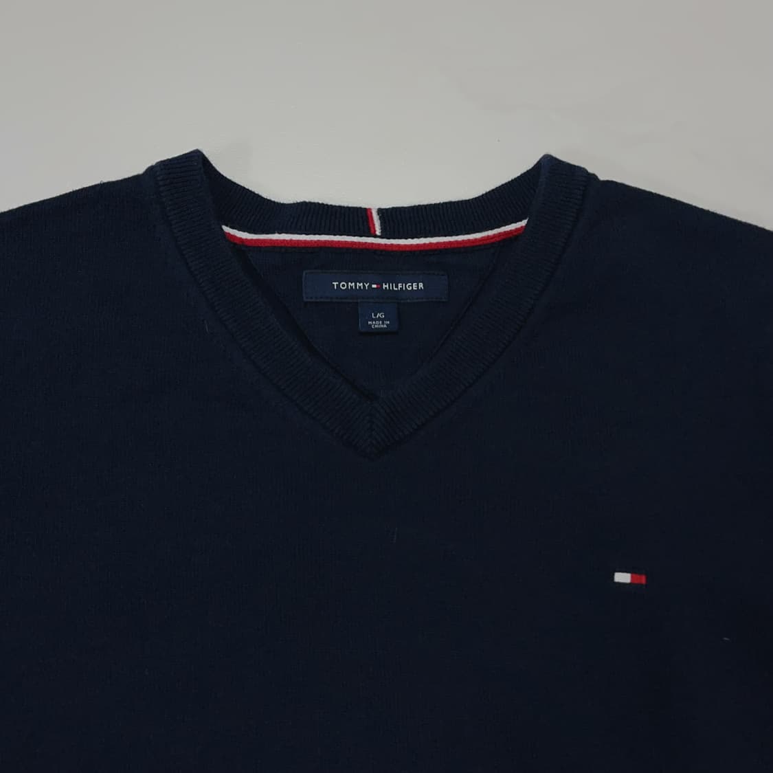 [정품] 타미 네이비 브이넥 니트 [ L ] 상품이미지3