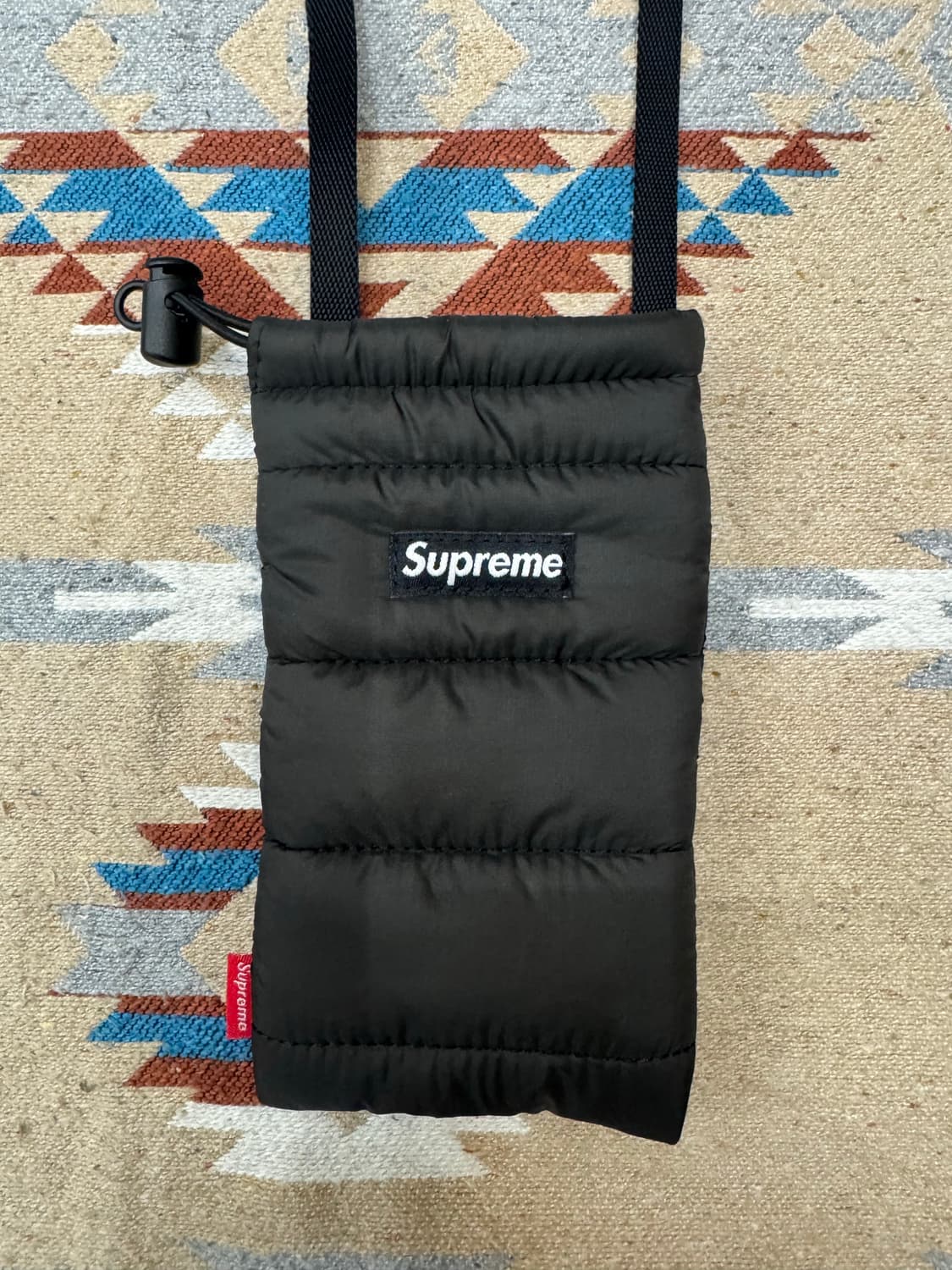 [OS] 슈프림 퍼퍼 넥 파우치 블랙 - 22FW 상품이미지2