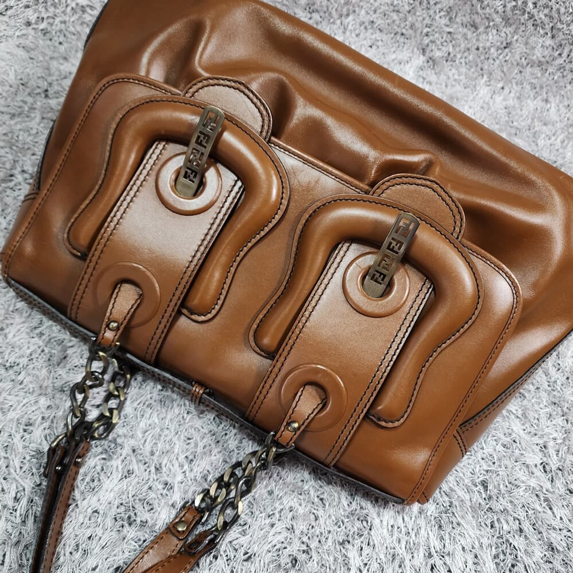 펜디 빅숄더백 상품이미지3