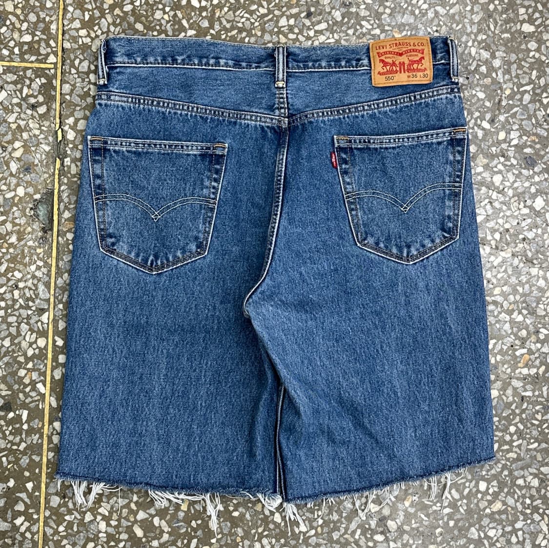 리바이스 550 컷오프 데님 쇼츠 36 상품이미지2