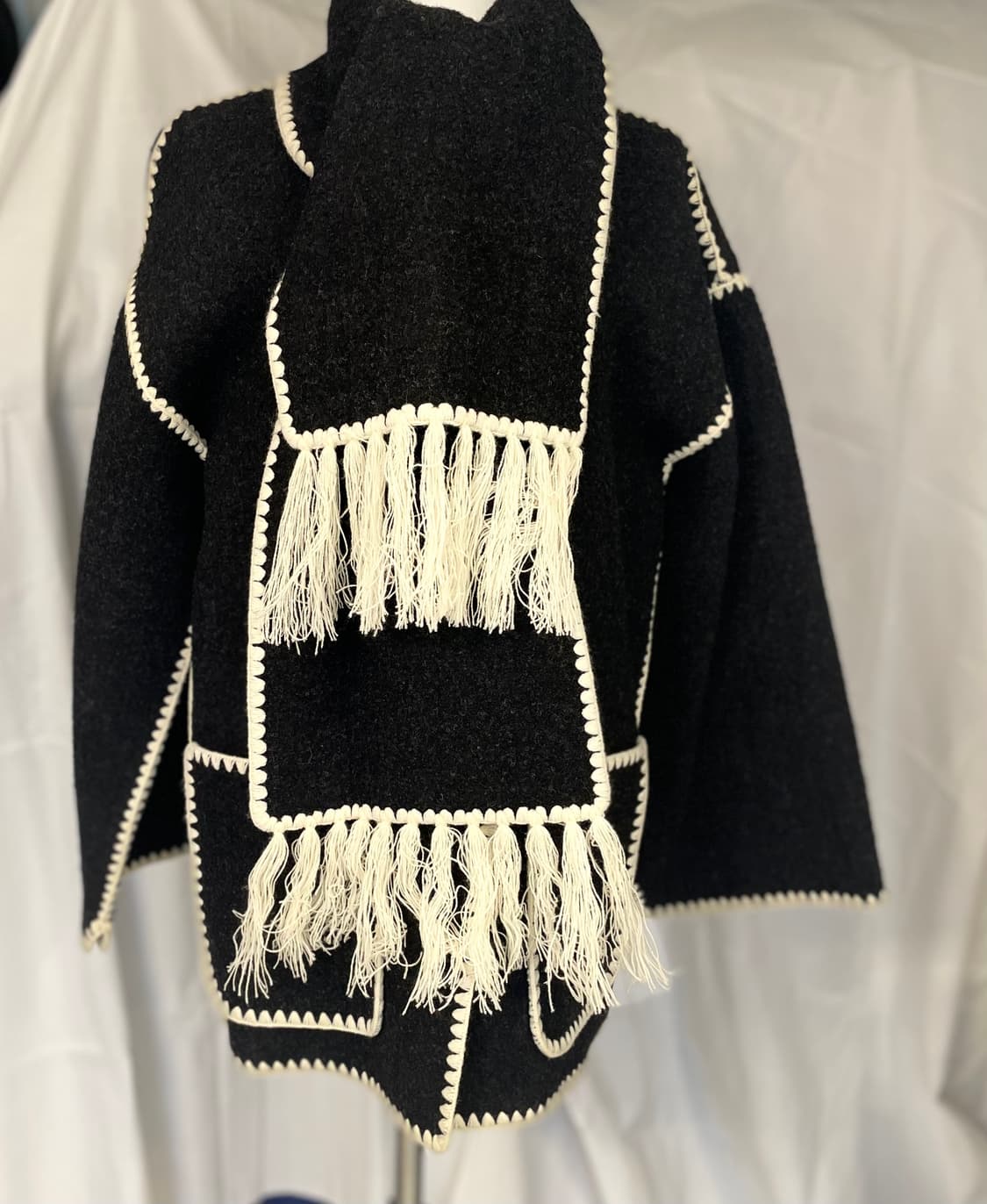 토템 앰브로이더드 스카프재킷 상품이미지5