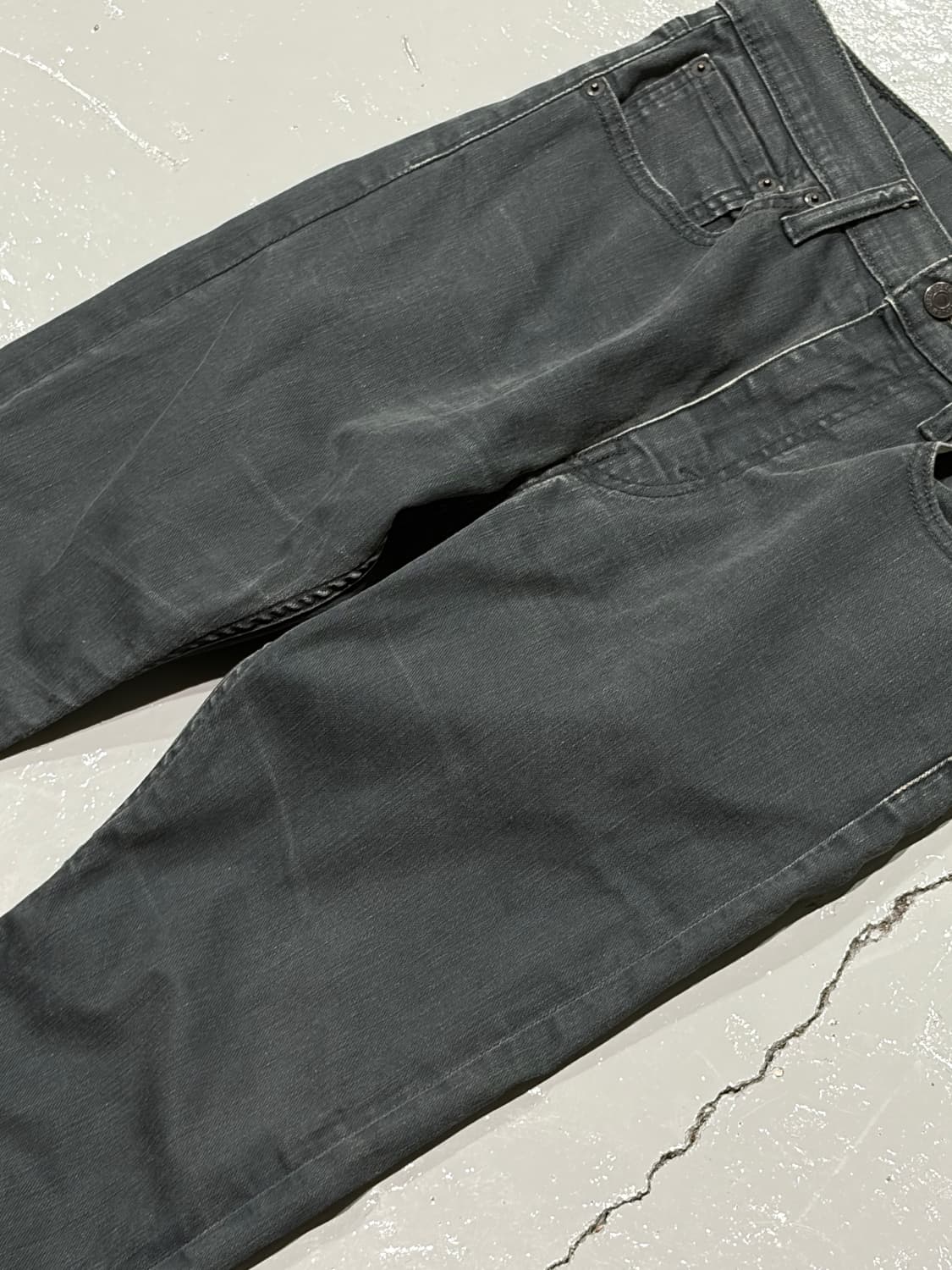 리바이스(Levis) 빈티지 그레이 워싱 512 데님 팬츠 상품이미지3