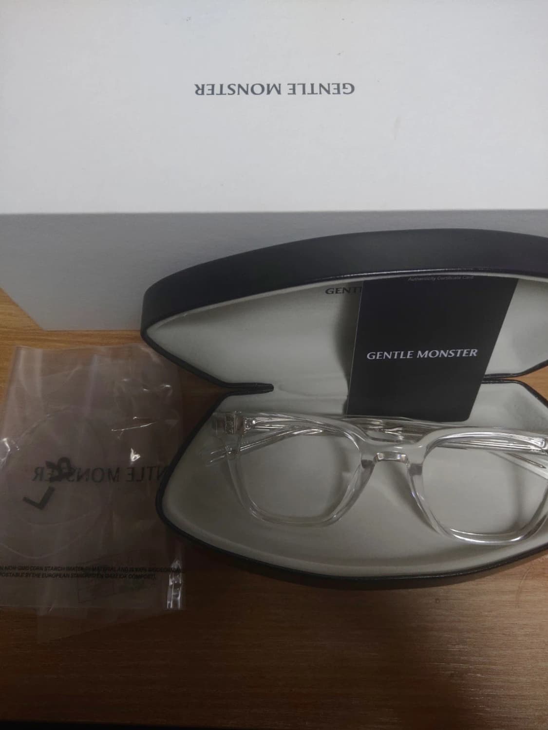 젠틀몬스터 칼 c1 클리어 투명 안경 상품이미지1