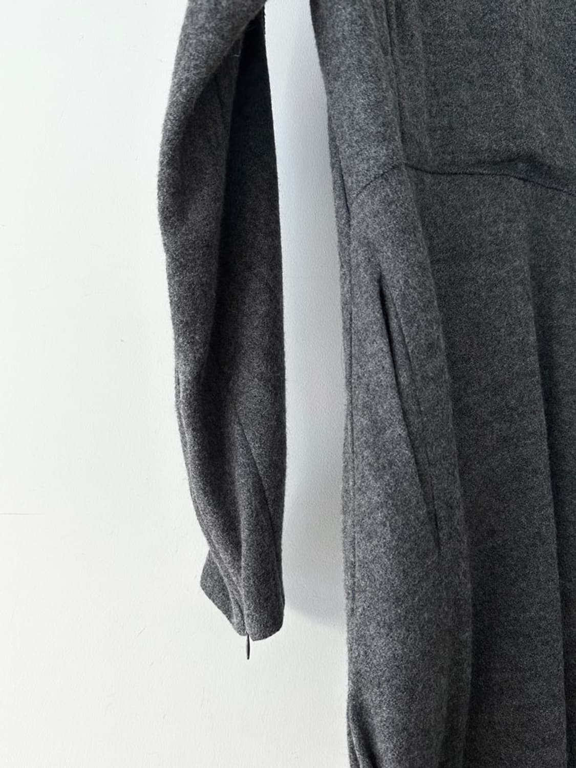 TIME pintuck flare ops / grey 상품이미지4