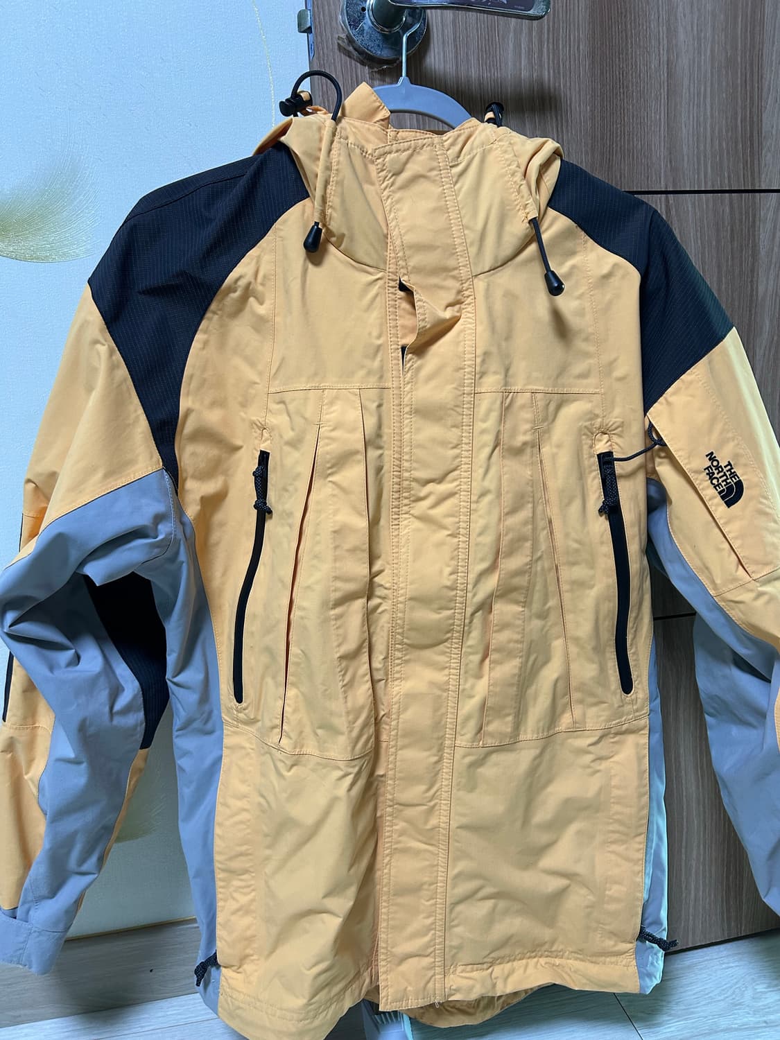 노스페이스 바람막이 상품이미지4