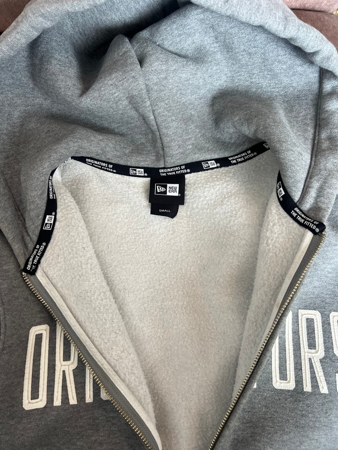 뉴에라 남여공용 그레이 후드집업점퍼 코튼점퍼 상품이미지5