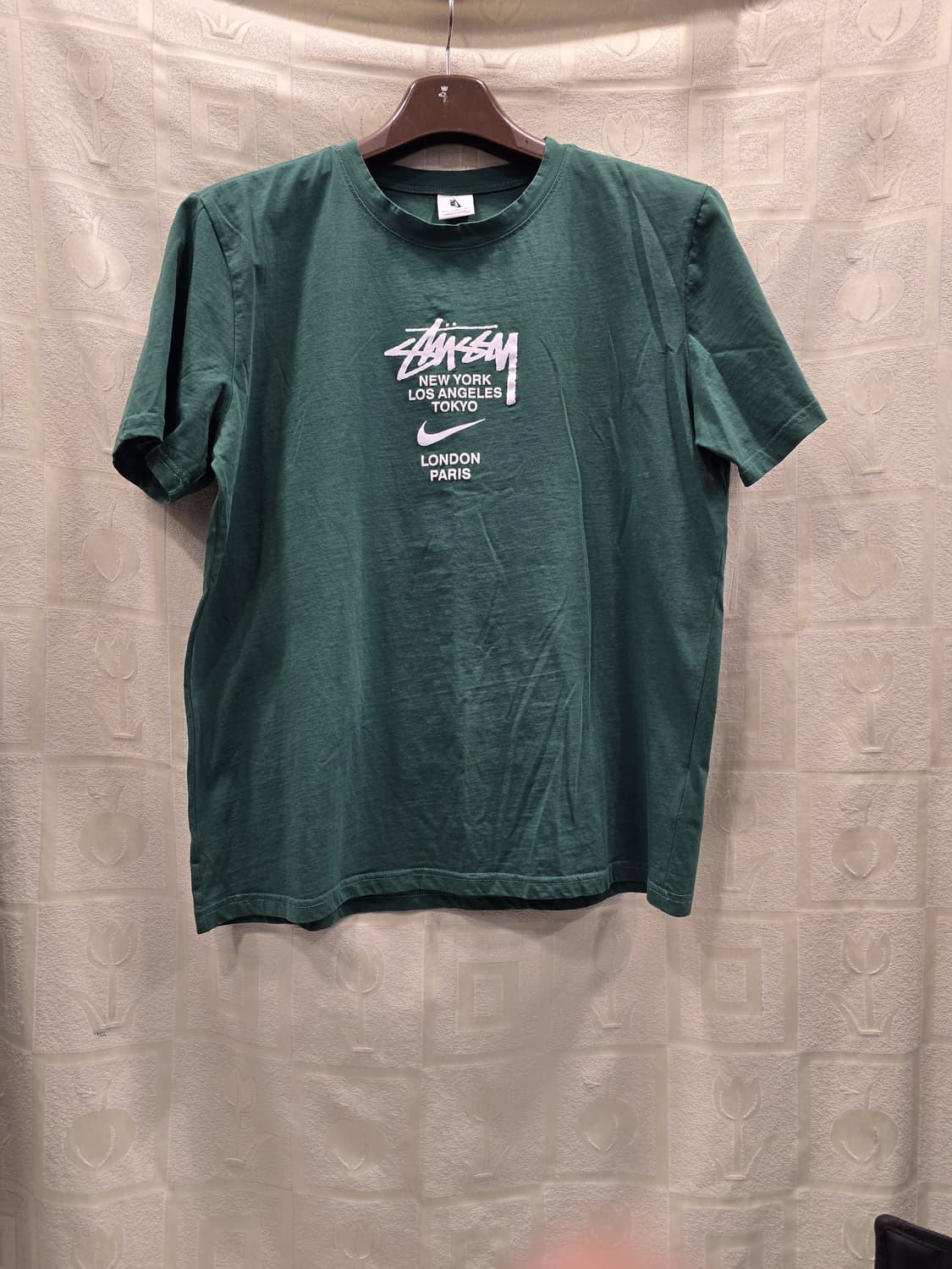 나이키 스투시 월드투어 반팔티 그린 100~105 상품이미지1