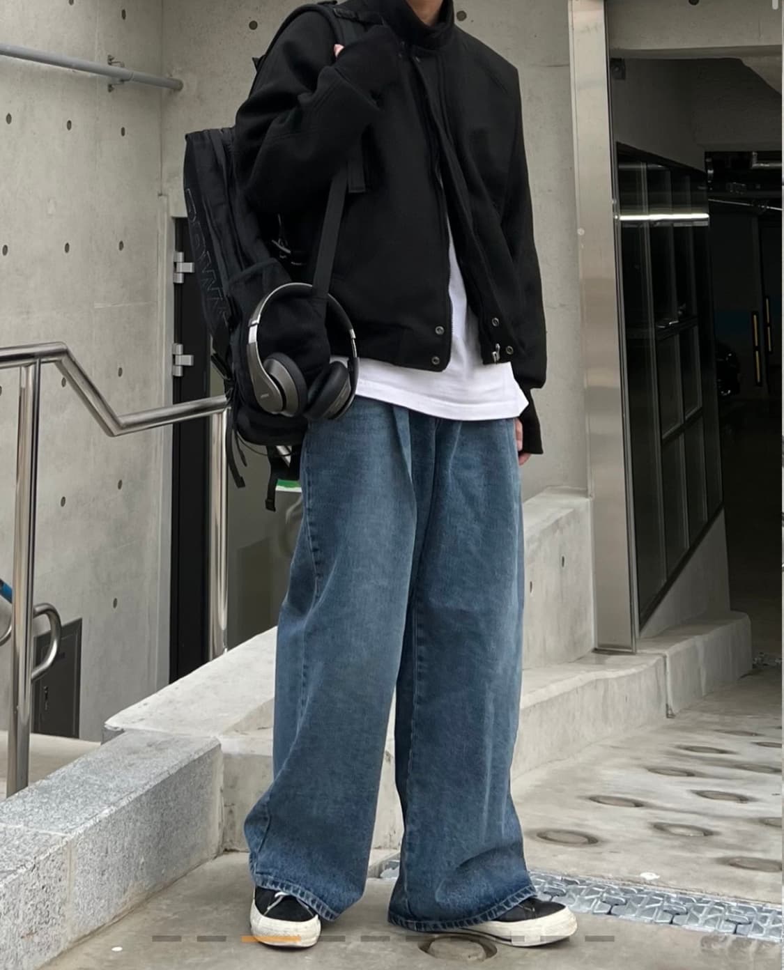 단 스튜디오 딥핀턱 중청 데님 상품이미지1