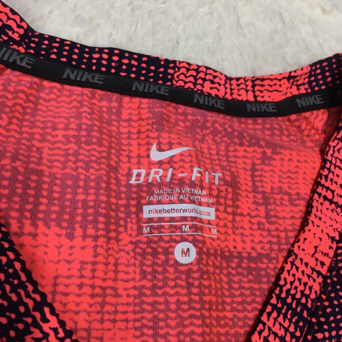 나이키 여성 드라이핏 반팔티 DD27 상품이미지2