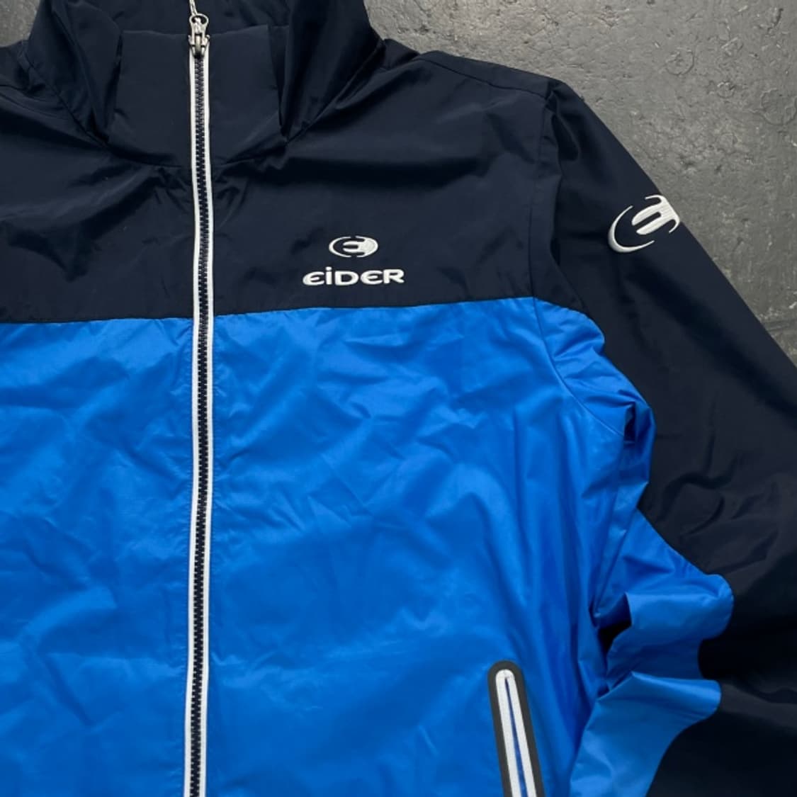 100 아이더 바람막이 상품이미지2