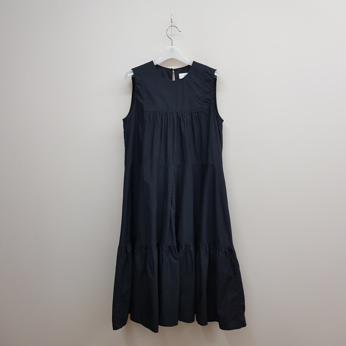 아떼 바네사브루노 2021  슬리브리스 티어드 원피스 36사이즈 상품이미지1