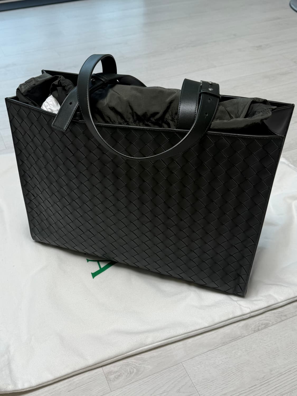 보테가 토트백 상품이미지1