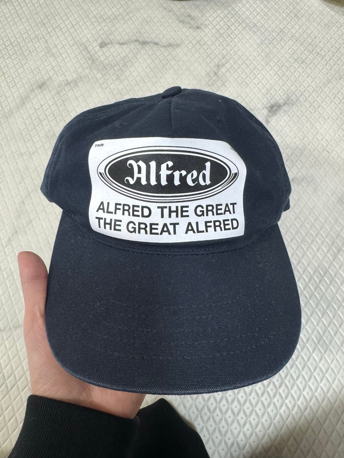 헤리티지플로스 알프레드 스티커 볼캡 네이비 팝니다 상품이미지1