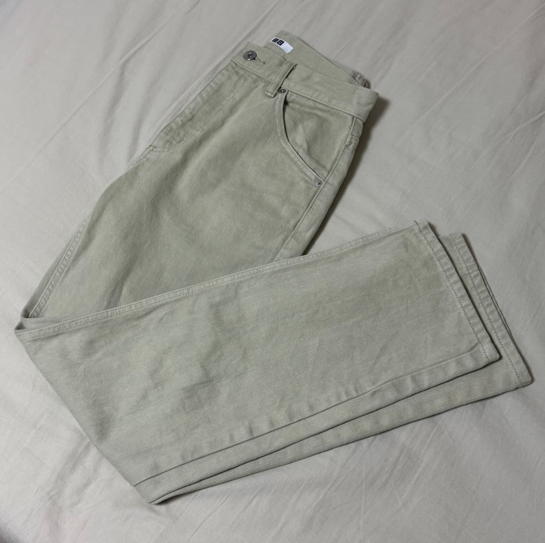 유니클로U 레귤러피트 스트레이트진 라이트그린 상품이미지1