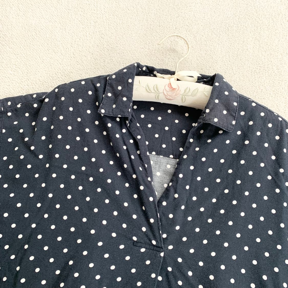 네이비 도트 ♥ 여리루즈핏 블라우스 상품이미지2